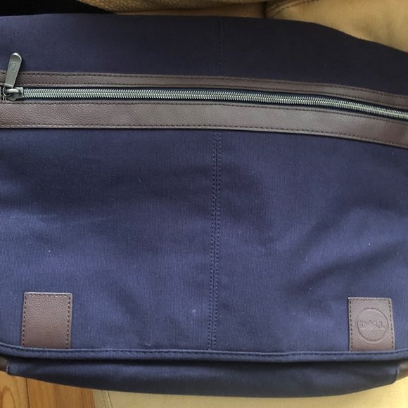 Dell Laptop Carrier - Picture 1 of 6